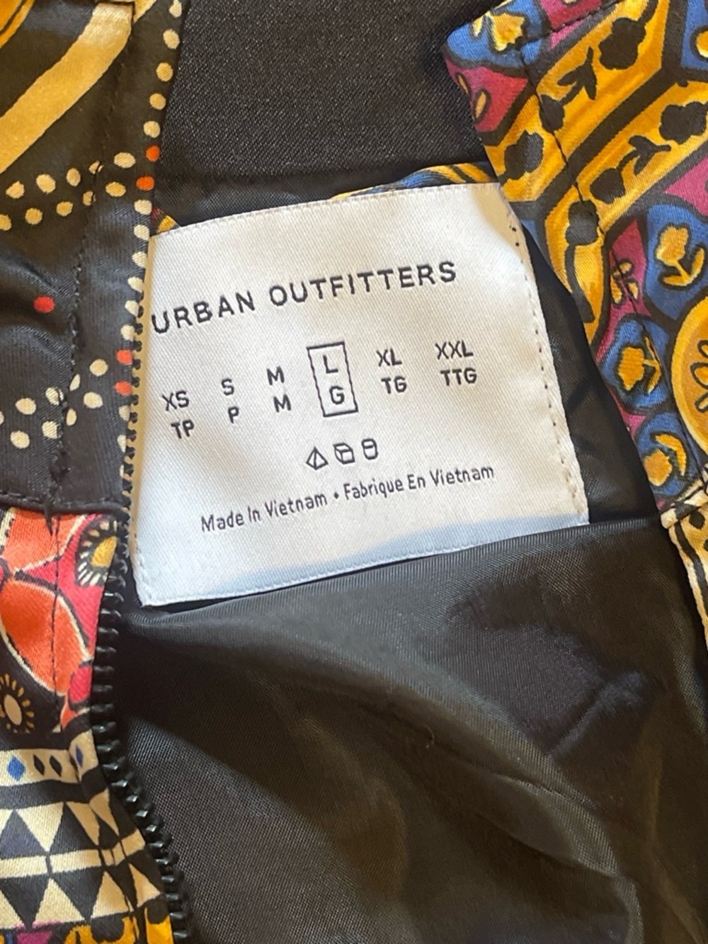 Urban Outfitters Black Multi-Print Patchwork Bomber - Picture 2 of 8